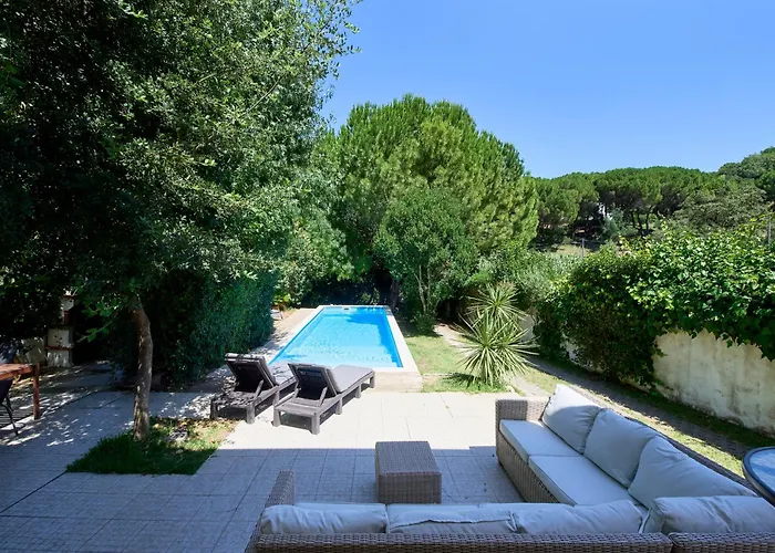 & Nature With Amazing Pool By Timecooler * Setúbal