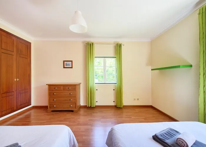 & Nature With Amazing Pool By Timecooler * Setúbal