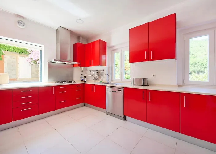 & Nature With Amazing Pool By Timecooler * Setúbal